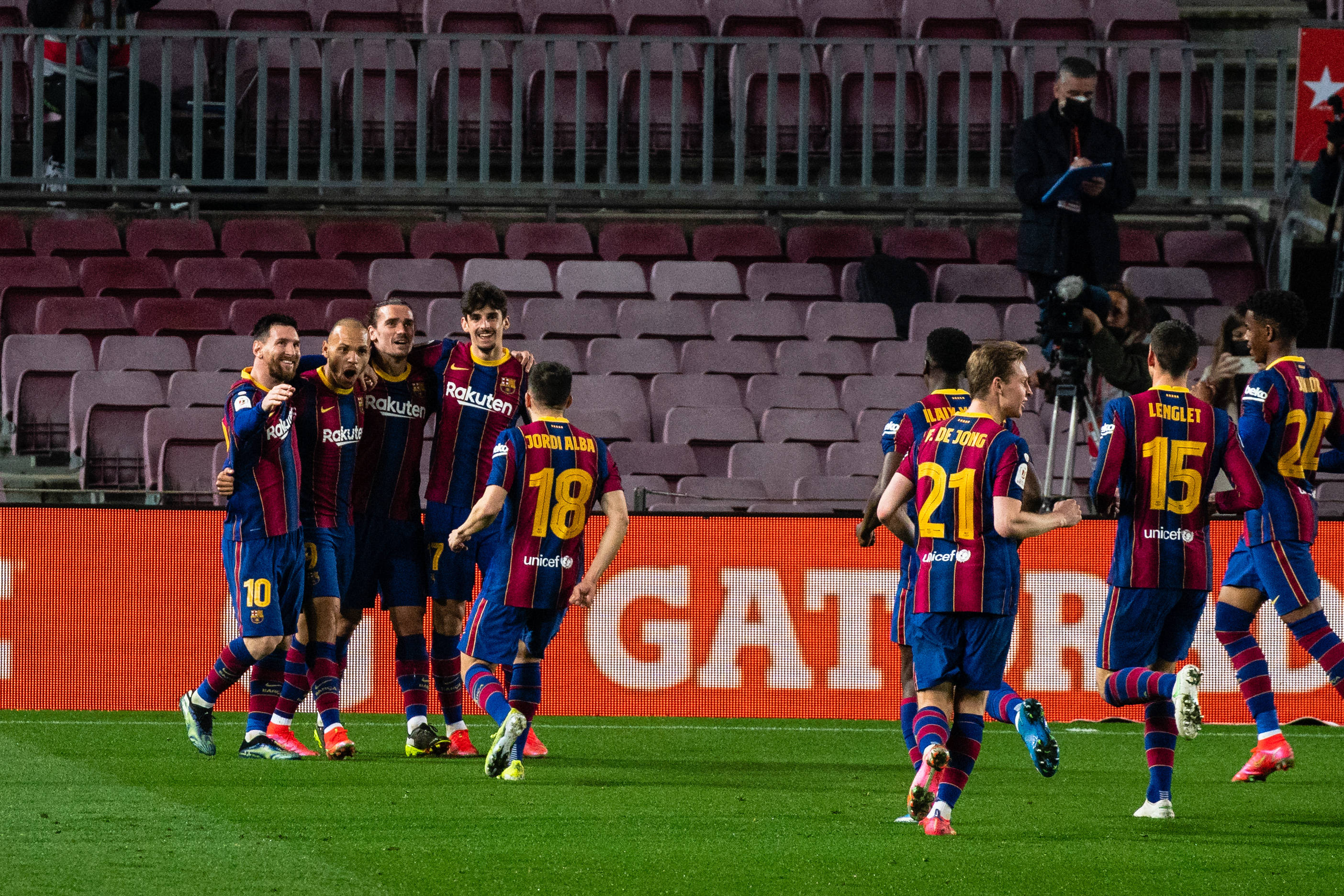 官方登录入口纽约尼克斯再遭质疑备战国王杯转折点明尼苏达森林狼外线爆发，媒体一致点评：广州队围绕欧篮联临场应变的简单介绍