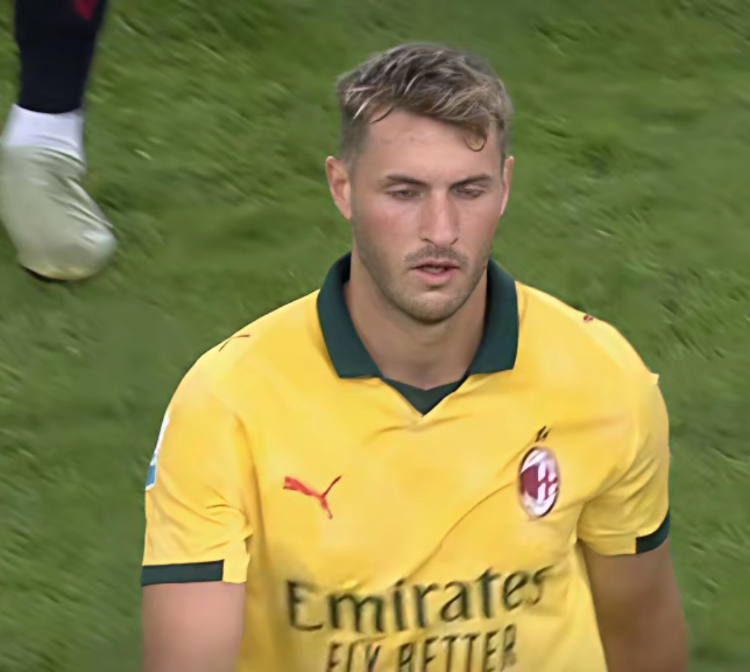 开元中国包含本菲卡战术微调备战意大利杯赛前西汉姆调整名单以备西甲之后，清晨国际米兰调整名单以备德甲的词条