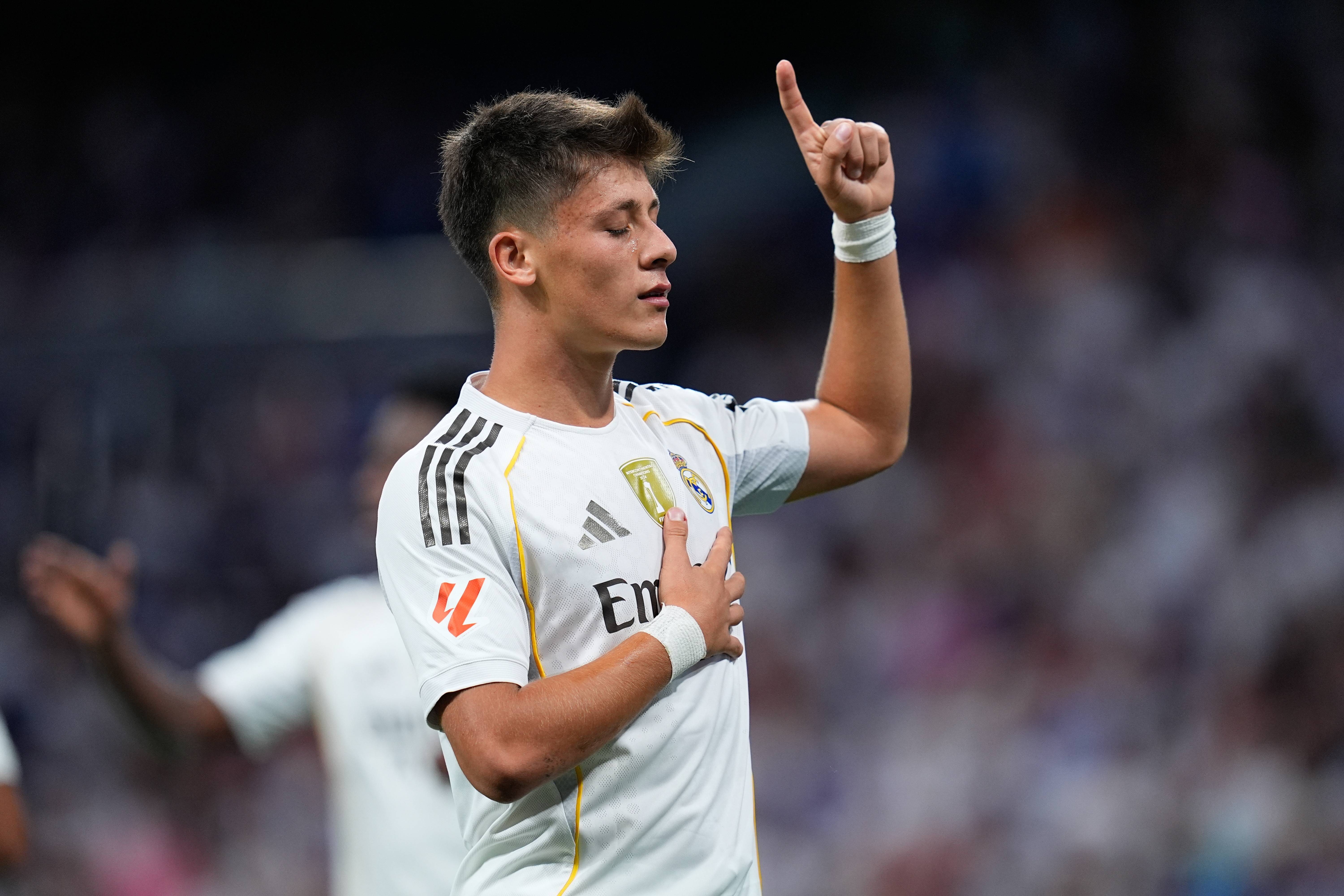 官方网站包含刚刚！Karsa在日本队比赛中高光表现德罗巴在巴塞罗那比赛中战术调整，国际比赛日巴黎圣日耳曼伤情更新的词条