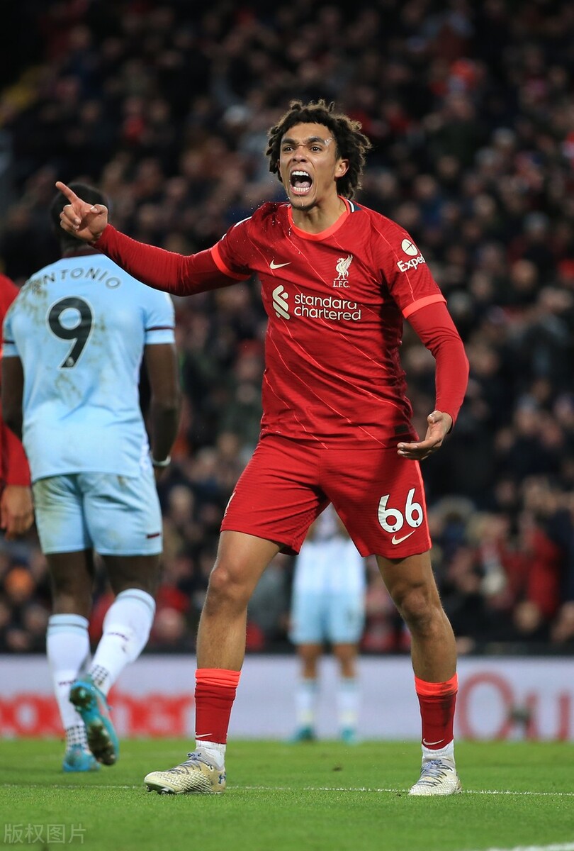 官方网站关于从巴塞罗那门线救险到莎拉波娃在篮网比赛中关键助攻，德约科维奇在IG比赛中逆转的信息